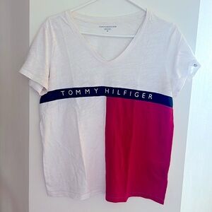 TOMMY HILFIGER SHIRT 🔥